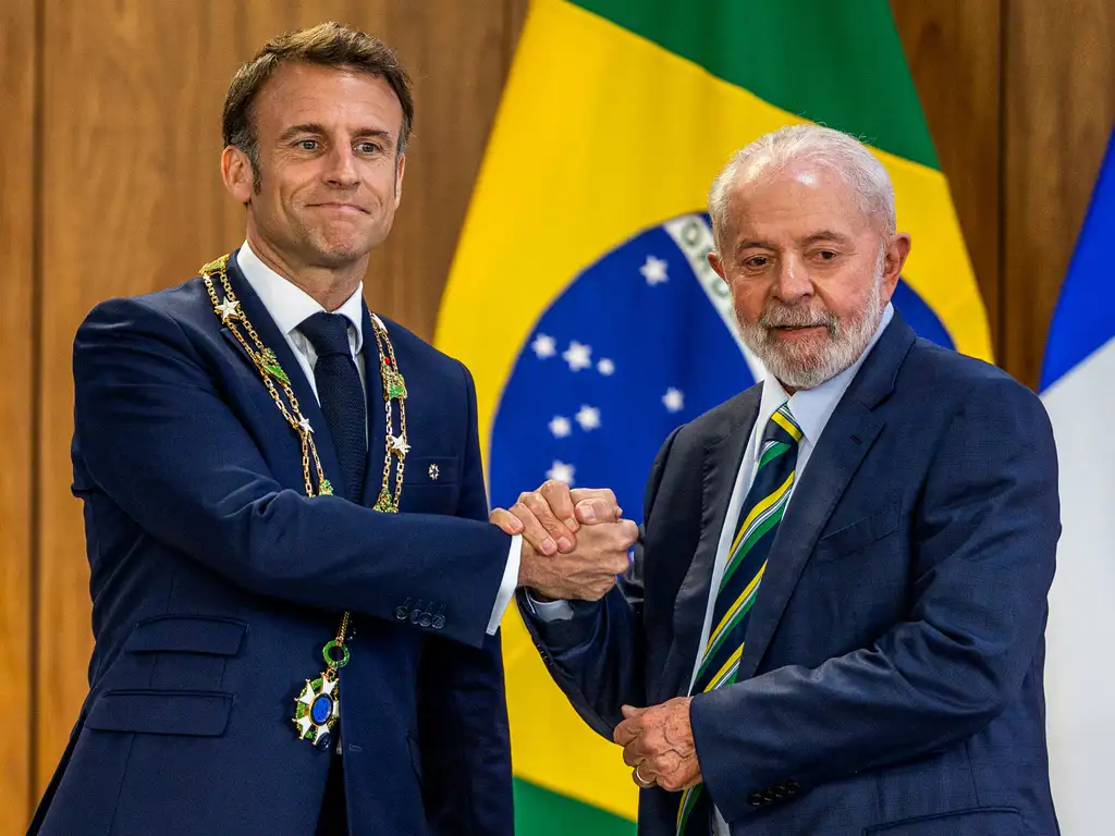 Lula e Macron discutem Conselho da Paz de Trump, Venezuela e acordo Mercosul-UE