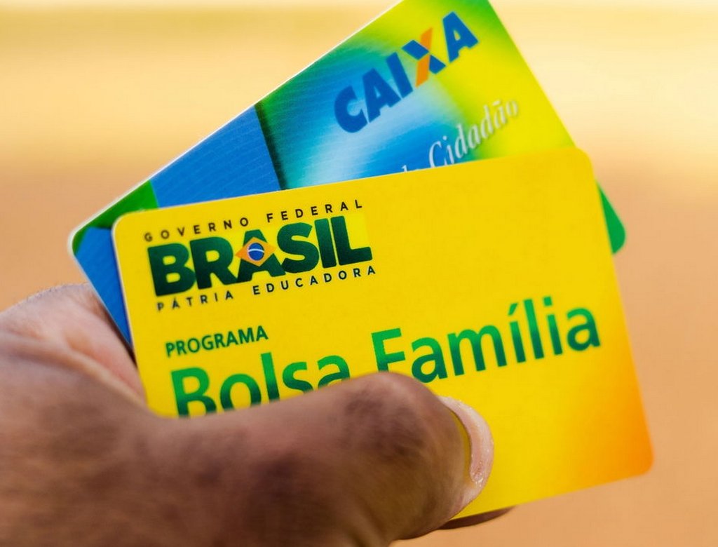 Lei proíbe bets para beneficiários do Bolsa Família e BPC; entenda a nova regra
