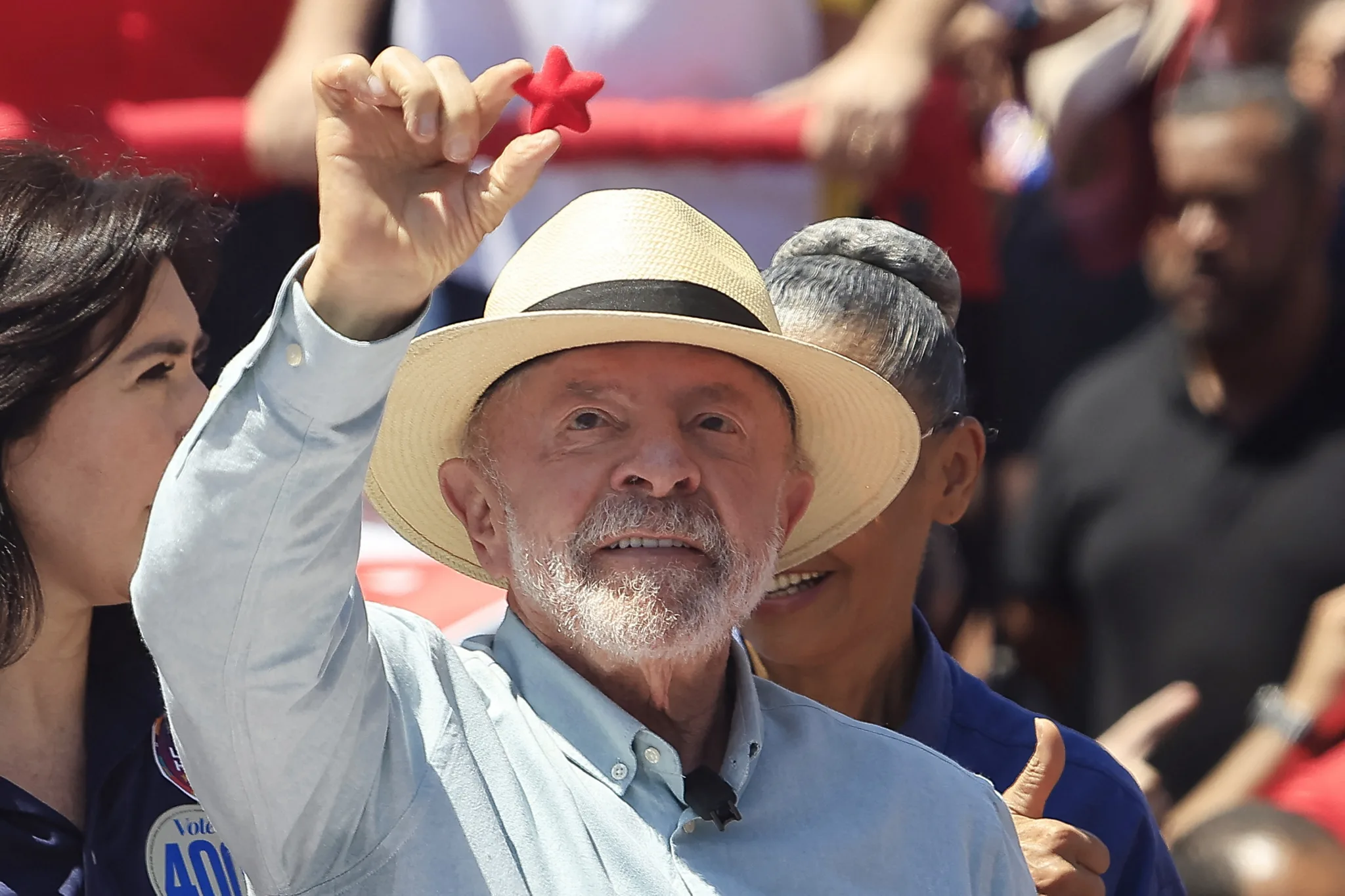 Vira-vira de Lula já aparece no Datafolha e reduz vantagem de Flávio Bolsonaro