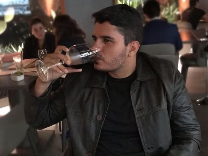 Empresário ria enquanto agredia namorada grávida, diz polícia