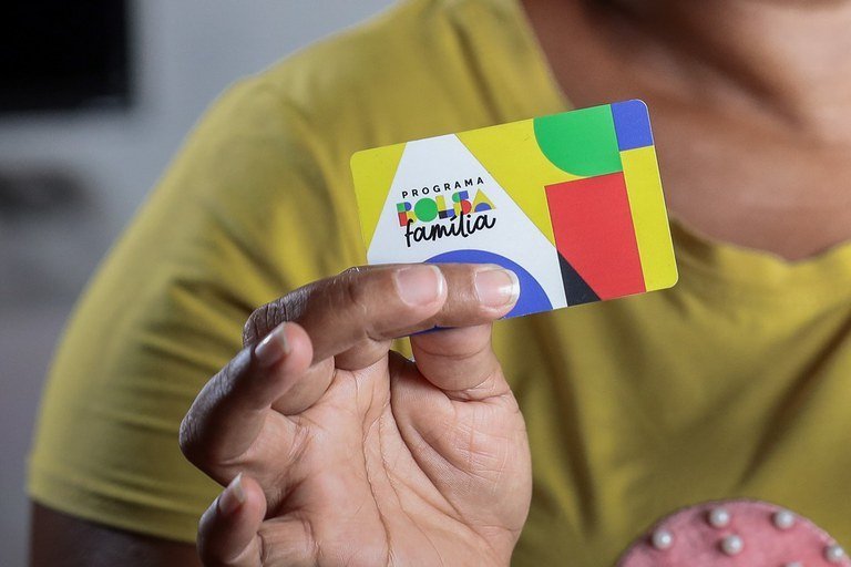Mais de 610,6 mil famílias no Amazonas recebem o Bolsa Família a partir desta segunda-feira (20)