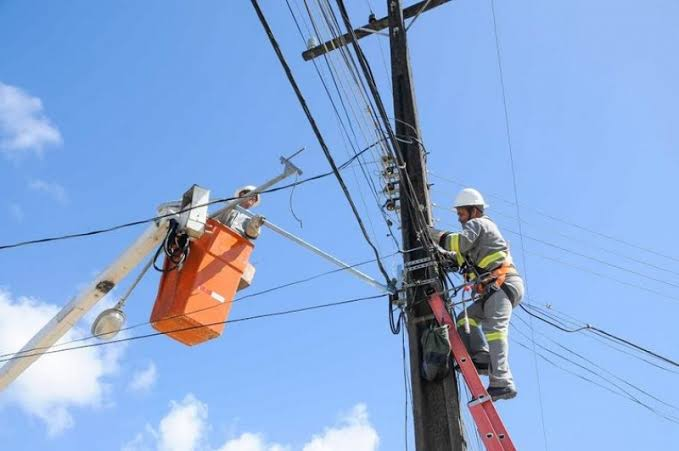 Manaus, Iranduba e Manacapuru sofrem “apagão” e ficam sem energia elétrica nesta quarta-feira (23)
