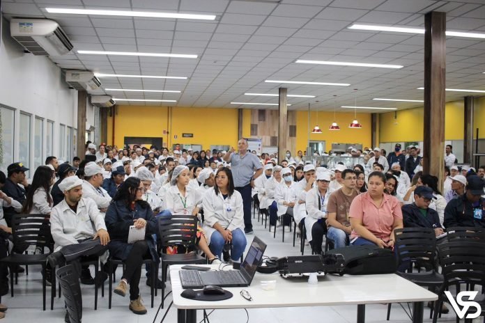 Metalúrgicos encerram curso de capacitação ‘Combo 5 em 1’ com festa e brindes