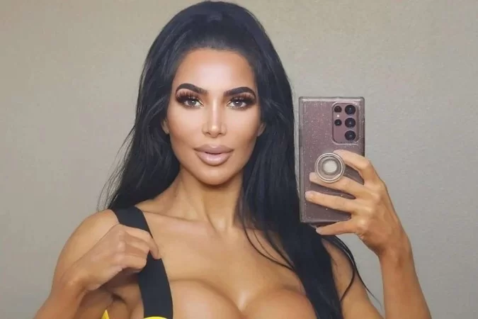 Morre Ashten G, sósia de Kim Kardashian, após cirurgia plástica